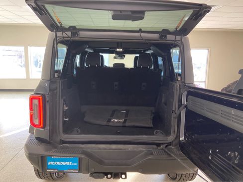 Used 2021 Ford Bronco Badlands image 7