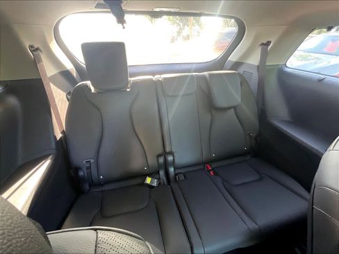 Used 2026 Kia Carnival SX Prestige image 28