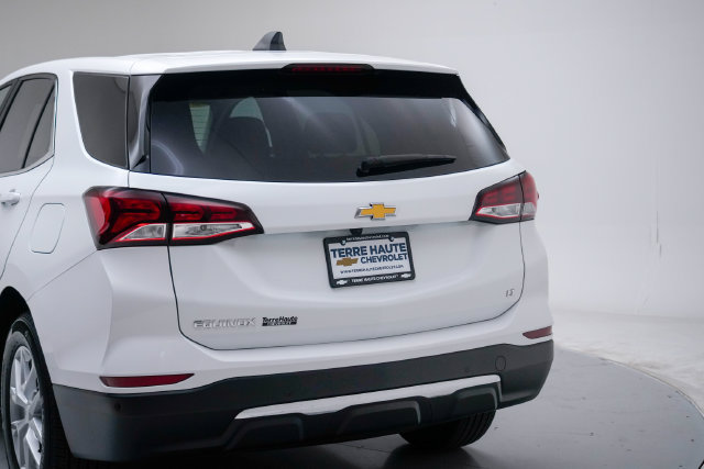 Used 2024 Chevrolet Equinox LT w/ LPO, Floor Liner Package FWD image 5