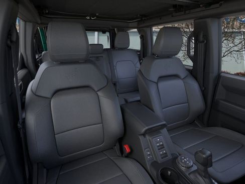 New 2025 Ford Bronco Outer Banks w/ Sasquatch Package image 10