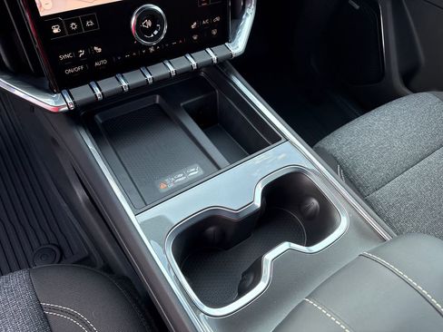 New 2026 GMC Acadia Elevation image 20