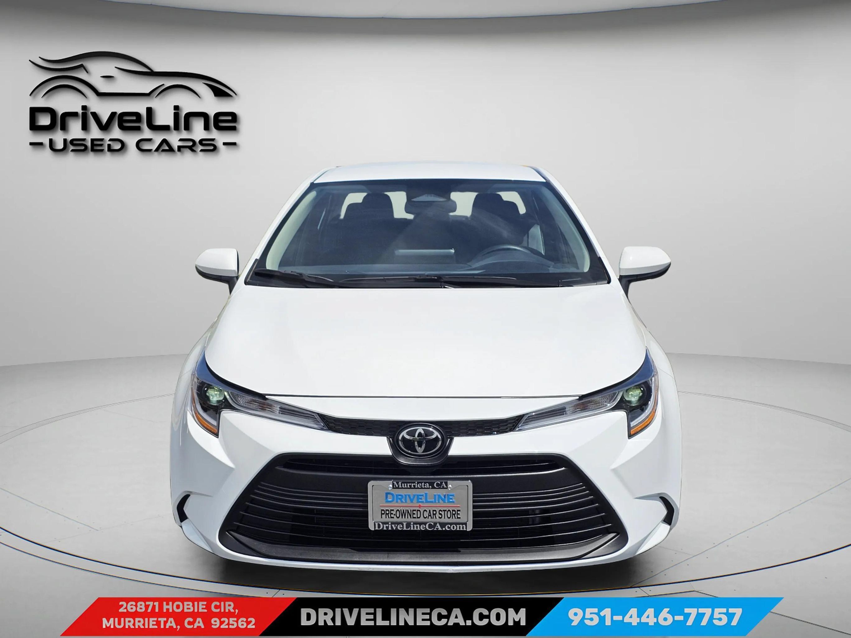 Used 2025 Toyota Corolla LE FWD image 2