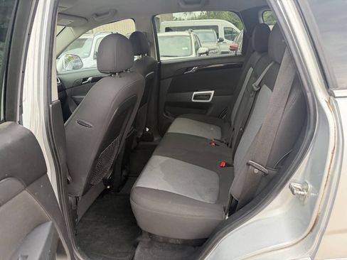 Used 2013 Chevrolet Captiva Sport LT FWD image 13