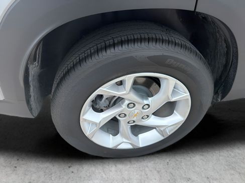Used 2026 Chevrolet Trax LS w/ LS Convenience Package FWD image 46