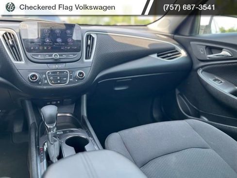 Used 2024 Chevrolet Malibu LT FWD image 29