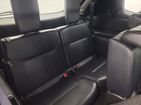 Used 2025 Mitsubishi Outlander SE image 18