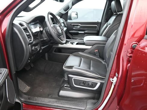 Used 2025 RAM 1500 Laramie AWD/4WD image 16