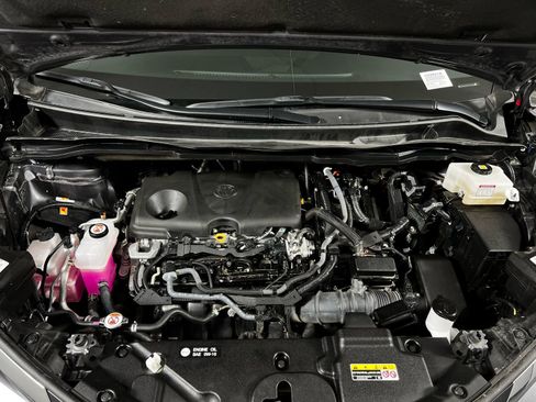 Used 2025 Toyota Sienna XLE w/ XLE Plus Package image 10