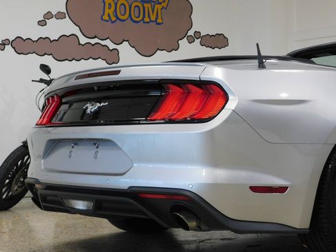 Used 2020 Ford Mustang Premium image 93