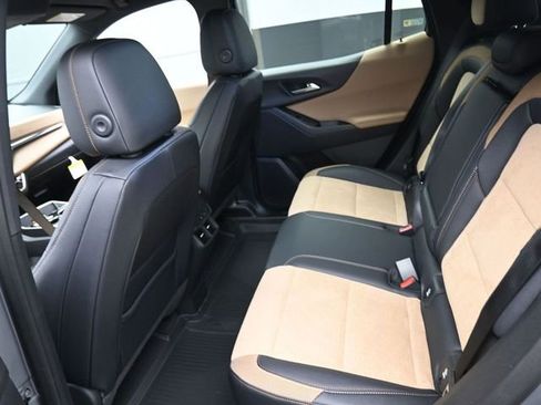 New 2026 Chevrolet Equinox ACTIV w/ Convenience Package III FWD image 9