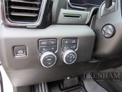 Used 2025 GMC Sierra 1500 AT4 AWD/4WD image 14