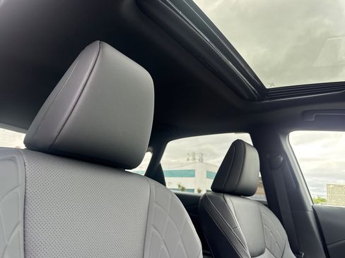 New 2026 Lexus RX 350h AWD/4WD image 17