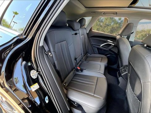 Used 2025 Audi Q5 Premium w/ Convenience Package AWD/4WD image 27