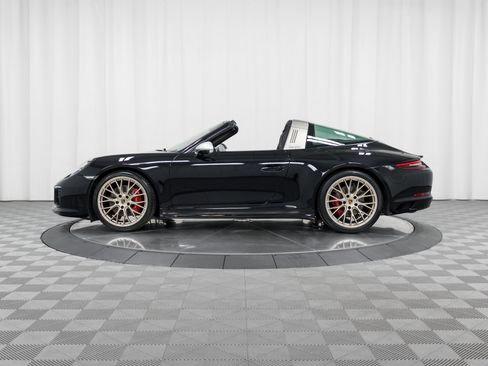 Certified 2019 Porsche 911 Targa 4 GTS image 2