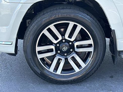 Used 2019 Toyota 4Runner Limited AWD/4WD image 9