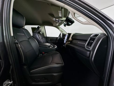 Used 2024 RAM 2500 Laramie w/ Safety Group image 32