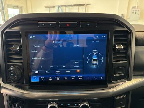 Certified 2021 Ford F150 Lariat w/ Equipment Group 502A High image 9