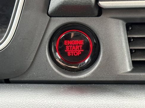 Used 2025 Honda Pilot Touring image 30