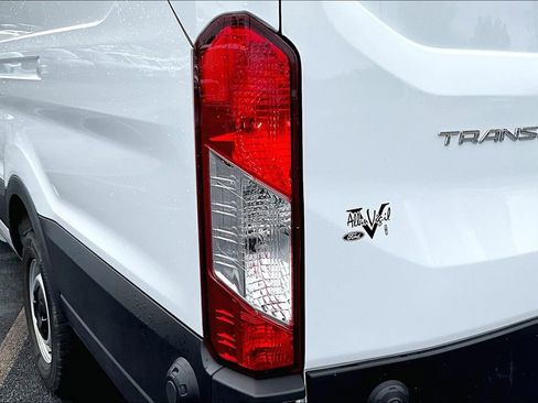 Used 2024 Ford Transit 250 148 High Roof Extended w/ Load Area Protection Package image 28