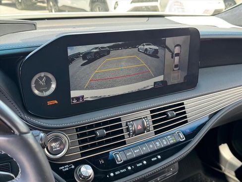 Used 2022 Lexus LS 500 w/ Interior Upgrade Package image 26