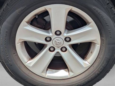 Used 2014 Toyota RAV4 XLE FWD image 16