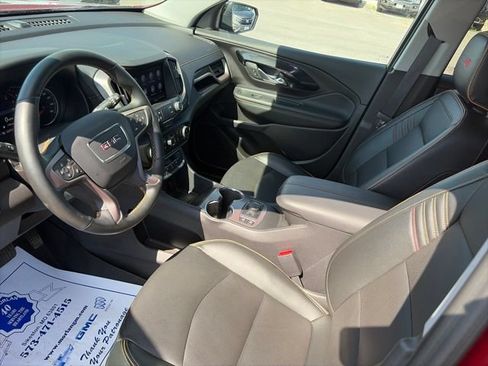 Used 2024 GMC Terrain AT4 AWD/4WD image 16