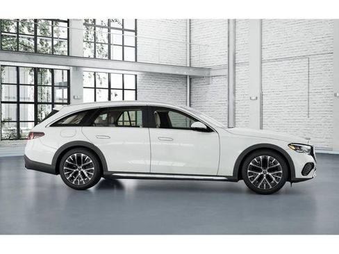 New 2025 Mercedes-Benz E 450 4MATIC All-Terrain Wagon image 15