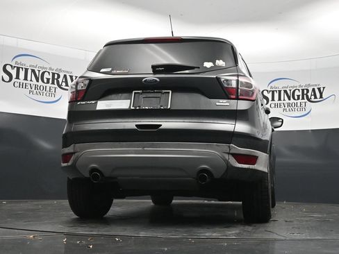 Used 2017 Ford Escape SE FWD image 30