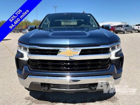 Used 2022 Chevrolet Silverado 1500 LT AWD/4WD image 10