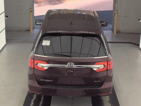 Used 2018 Honda Odyssey Elite image 4