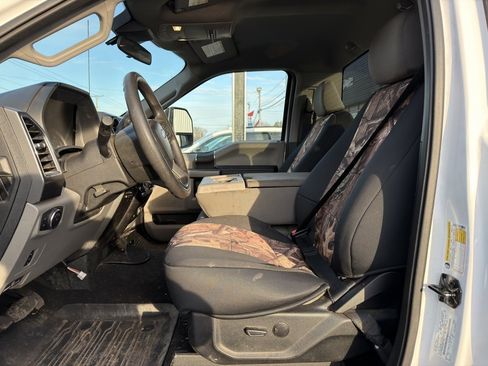 Used 2021 Ford F350 XLT w/ XLT Value Package image 2