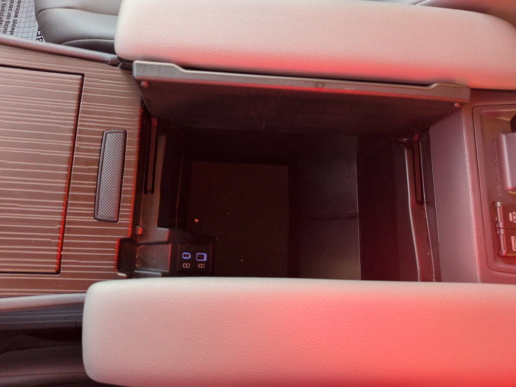 Certified 2023 Toyota Sienna XLE FWD image 26