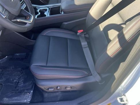 New 2026 Chevrolet Traverse Z71 w/ Enhanced Driving Package image 10