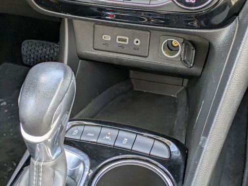 Certified 2022 Buick Encore GX Select w/ Experience Buick Package image 22