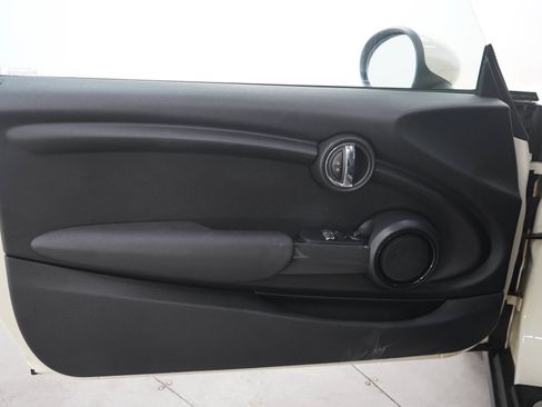 Used 2017 MINI Cooper 2-Door Hardtop FWD image 14