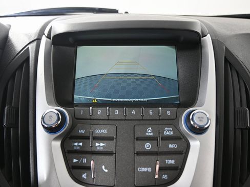 Used 2017 Chevrolet Equinox LS image 26