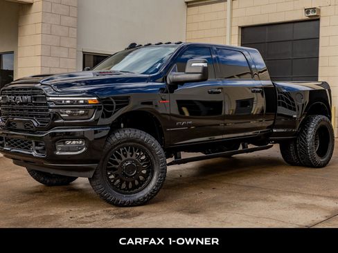 Used 2025 RAM 3500 Laramie image 5