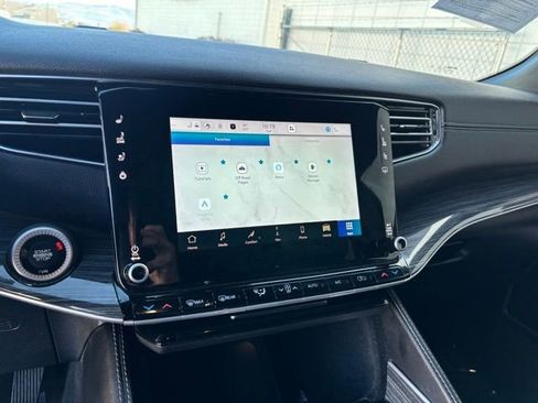 Used 2022 Jeep Wagoneer Series II image 24