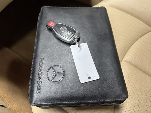 Used 2008 Mercedes-Benz E 350 350 4MATIC image 23