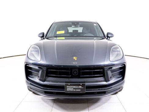 Certified 2025 Porsche Macan AWD/4WD image 29