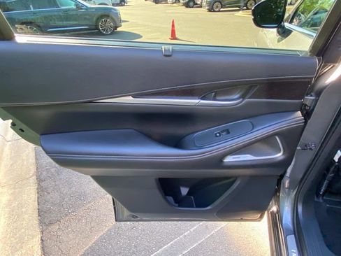 Used 2022 INFINITI QX60 Sensory w/ Cargo Package AWD/4WD image 11