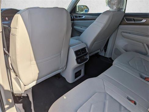 New 2026 Volkswagen Atlas SE image 24