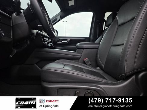 Used 2025 Chevrolet Tahoe Z71 AWD/4WD image 11
