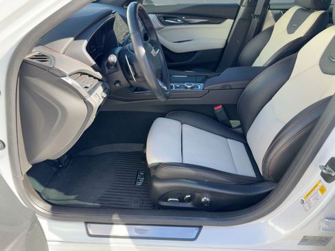 Certified 2024 Cadillac CT5 Sport image 4