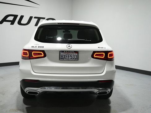 Used 2021 Mercedes-Benz GLC 300 4MATIC image 5