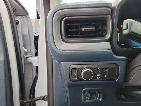 New 2025 Ford Maverick XL w/ 4K Tow Package image 21