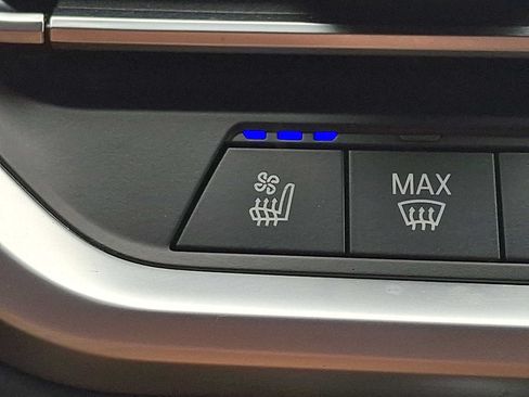 Used 2023 BMW M4 xDrive Competition AWD/4WD image 22