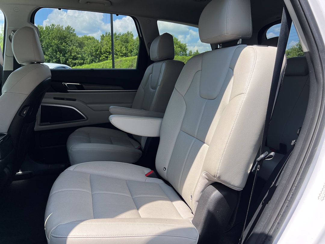 Used 2021 Kia Telluride EX w/ EX Premium Package AWD/4WD image 32
