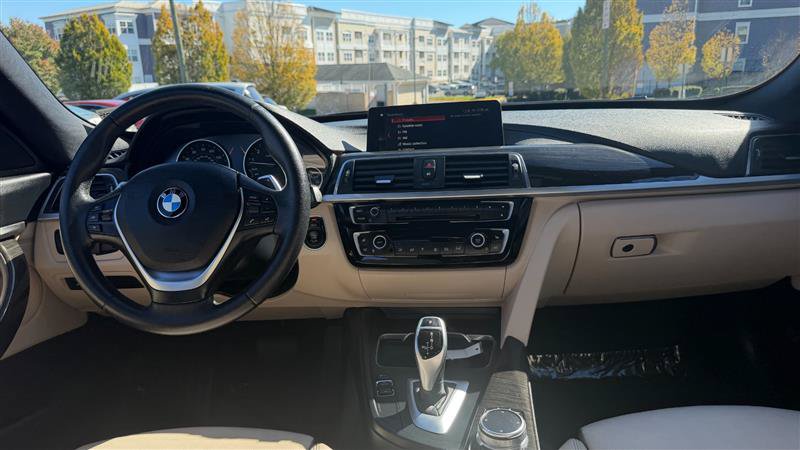 Used 2018 BMW 330i Gran Turismo xDrive AWD/4WD image 23