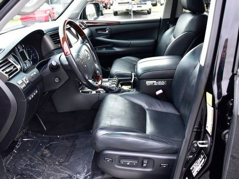 Used 2011 Lexus LX 570 4WD image 12